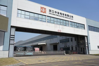 الحافلات الكهربائية تتجه إلى المستقبل: الابتكار التكنولوجي يدفع السفر الأخضر في المناطق الحضرية